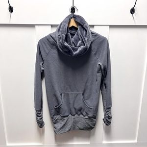 Lululemon grey fuzzy pullover sweater‎ size 4
